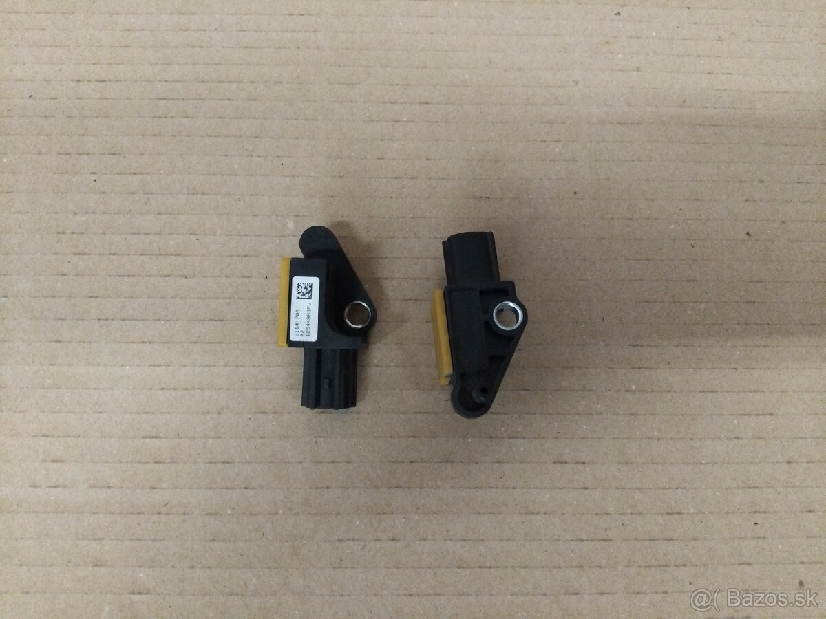 senzor airbagu Superb 2