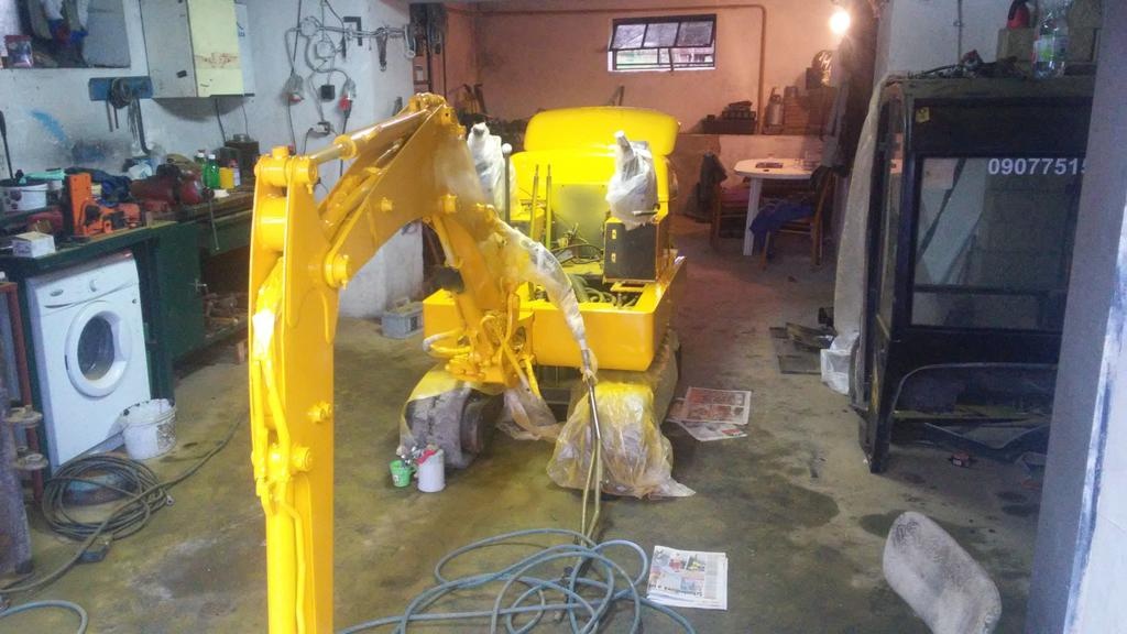 Kúpim minibager o váhe cca 1.8 ton