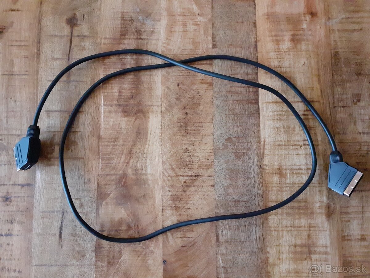 Káble SCART, USB a iné
