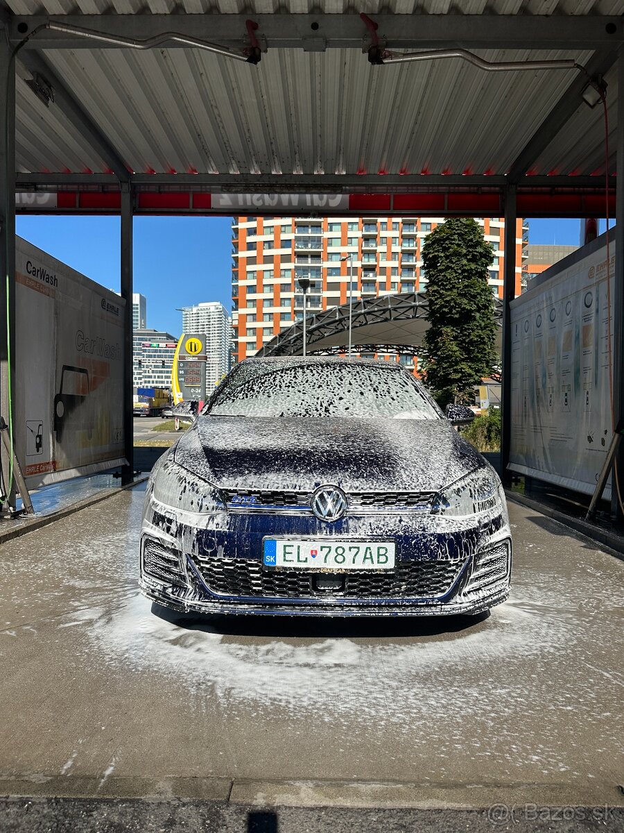 Volkswagen Golf 1.4TSi GTE Hybrid, Virtual, LED, WEBASTO