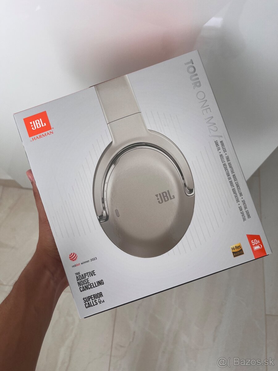 Sluchadlá JBL tour one M2