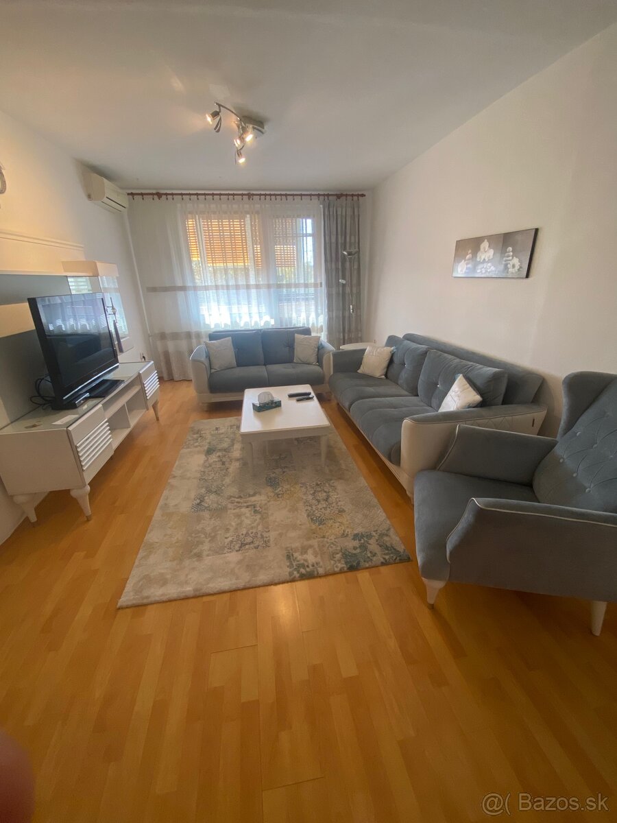 Prenájom 3-izbového bytu – Šaľa, P. J. Šafárika