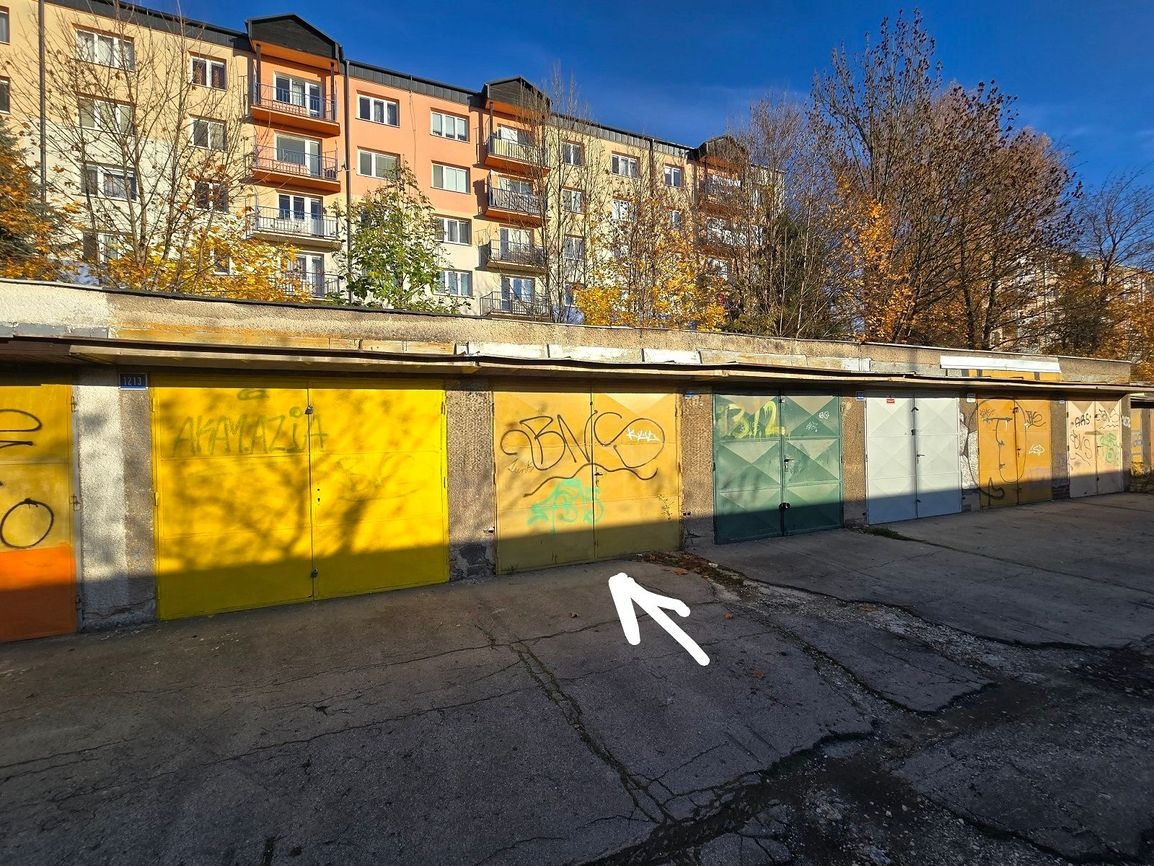 Prenájom garáže na ul. Rajecká, 18 m2 - Hliny 7