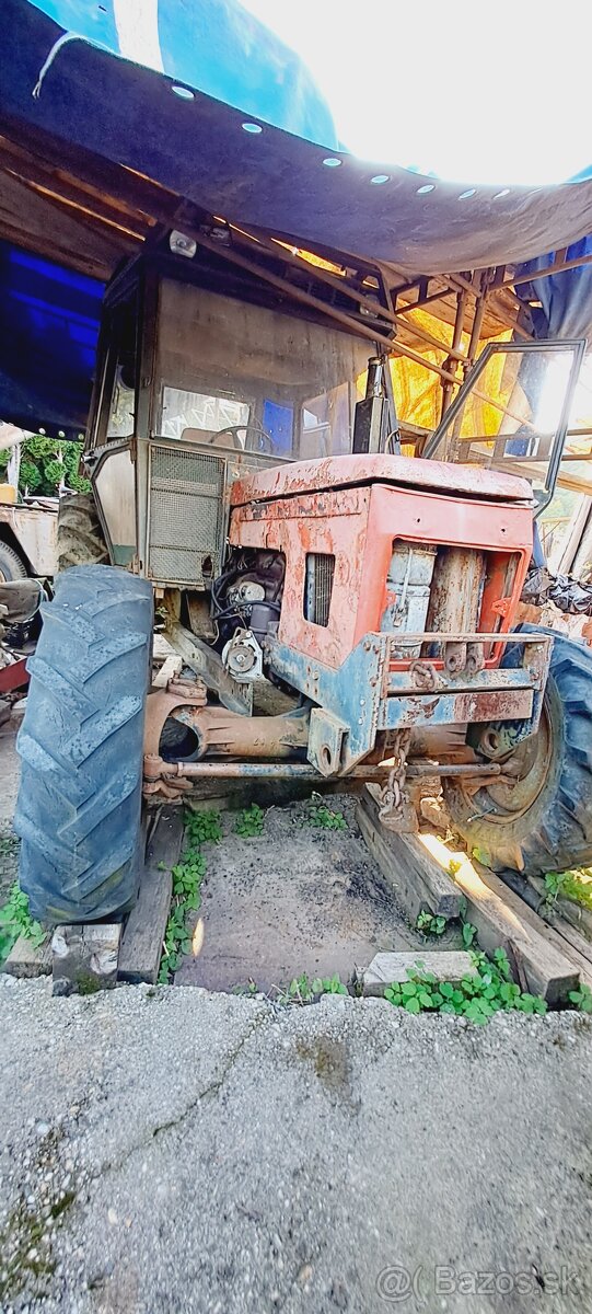 Traktor Zetor 6945 s navijákom TUN 40