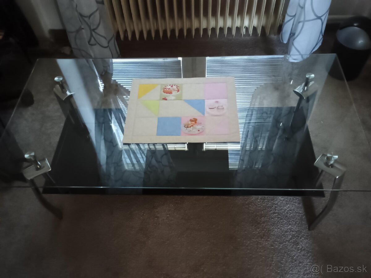 Konf. stolík + písací stôl