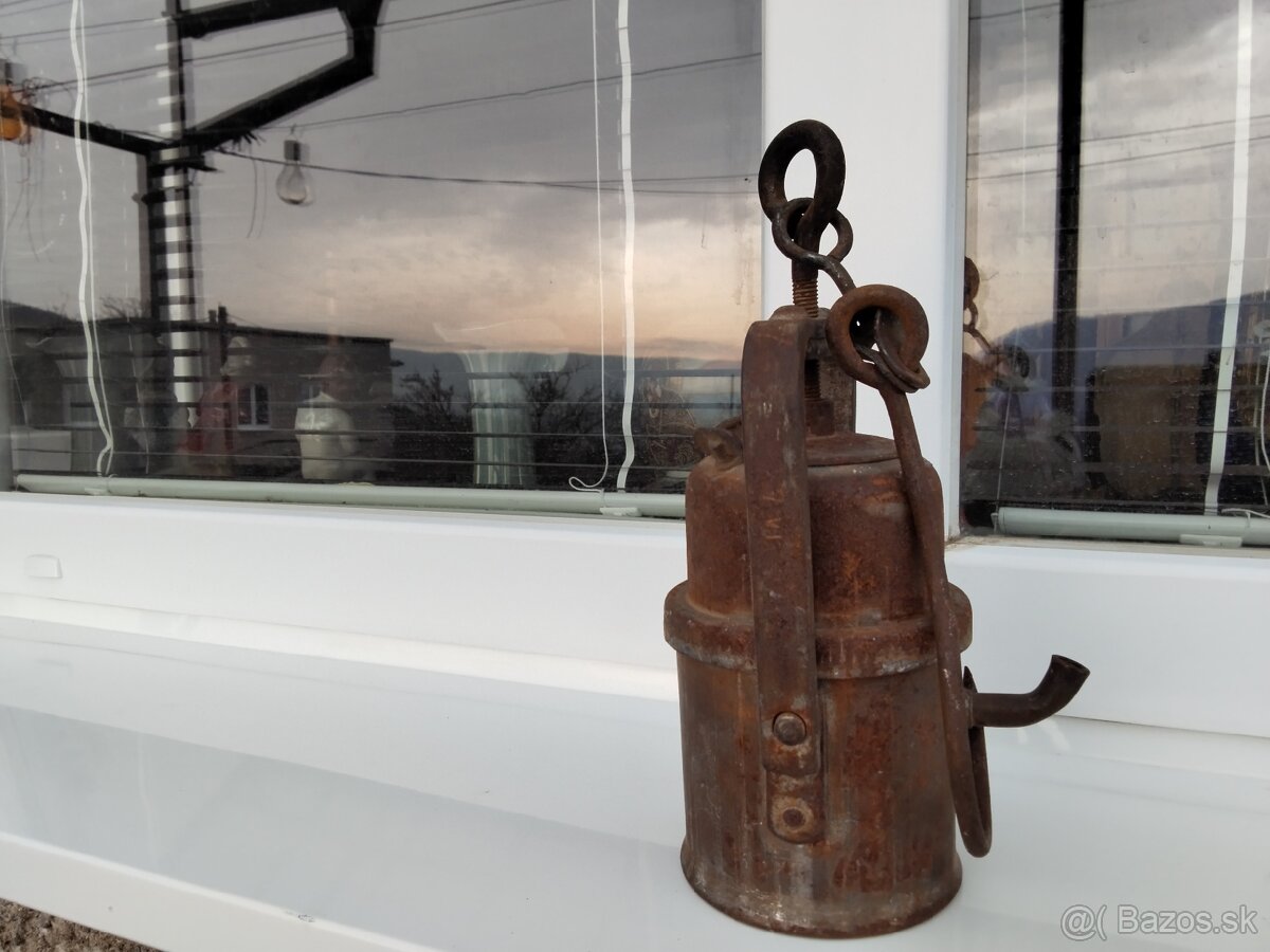 Banícka lampa karbidka