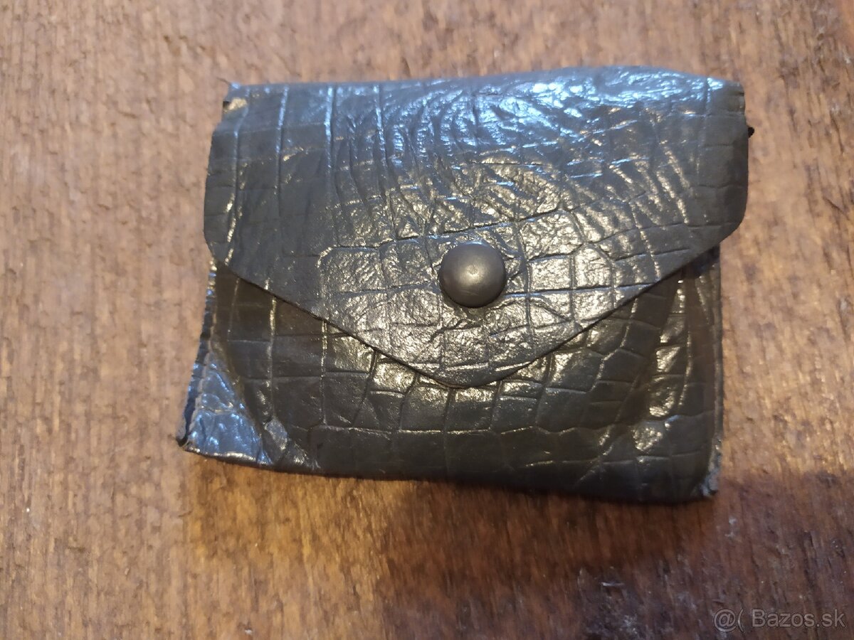 Nemecké proti prachové okuliare.Znacené