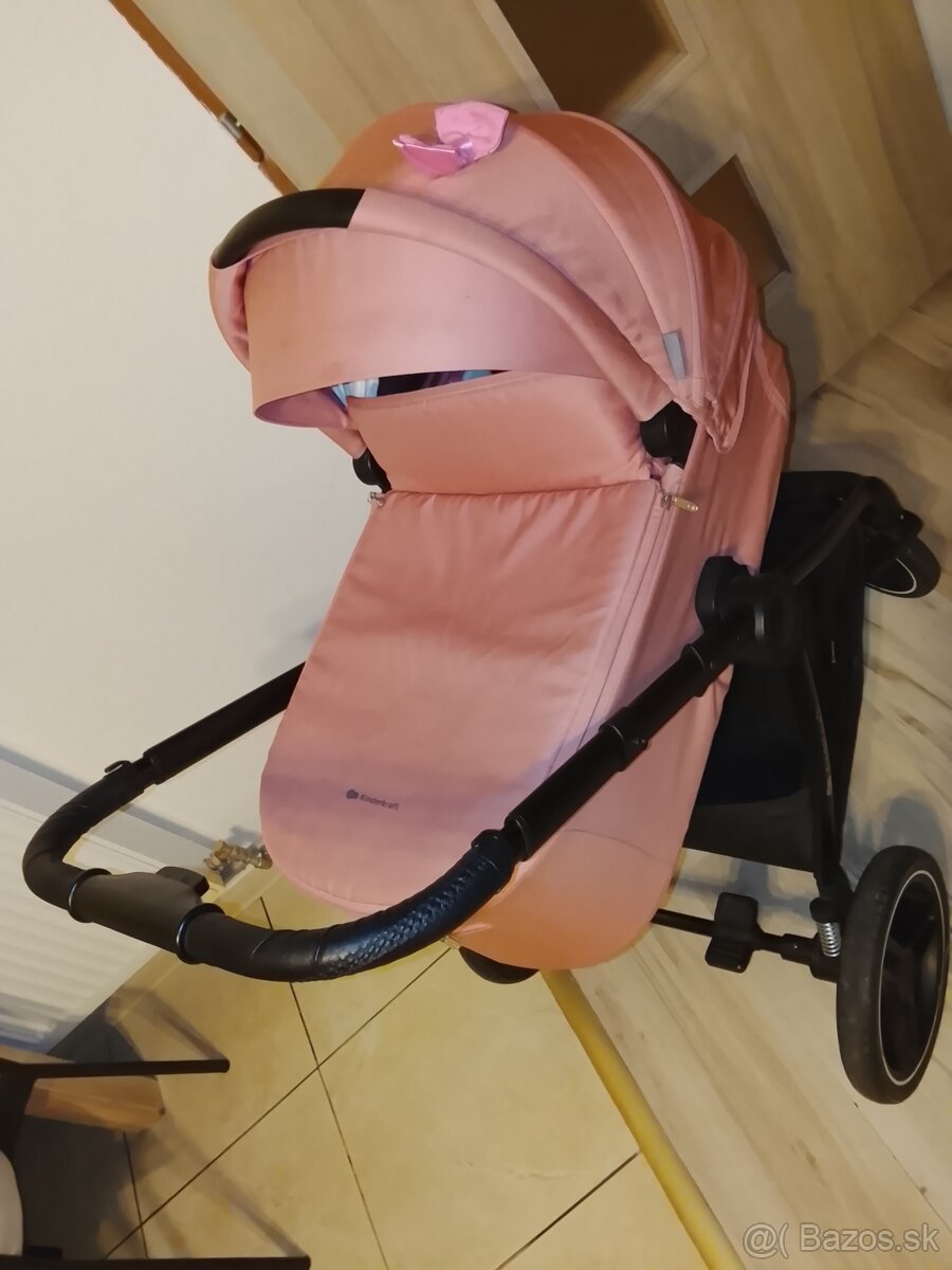 Mám na predaj kočík