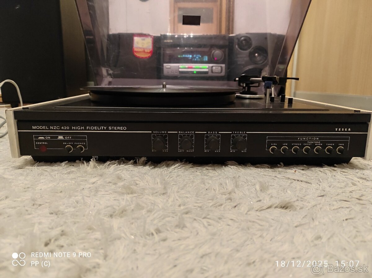 GRAMOZOSILOVAC TESLA NCZ 420 HIFI