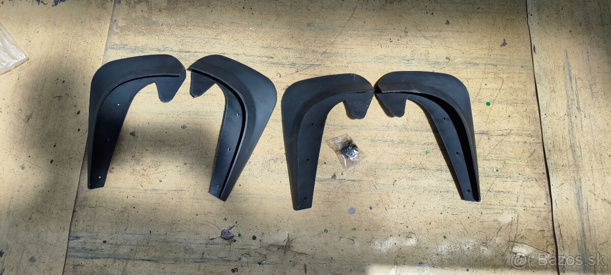 Predám lacno zásterky univerzálne