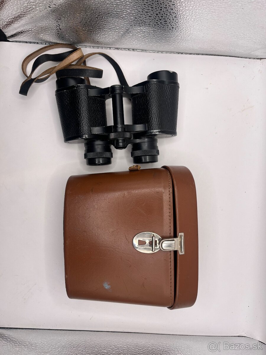 Starožitný ďalekohľad luxor