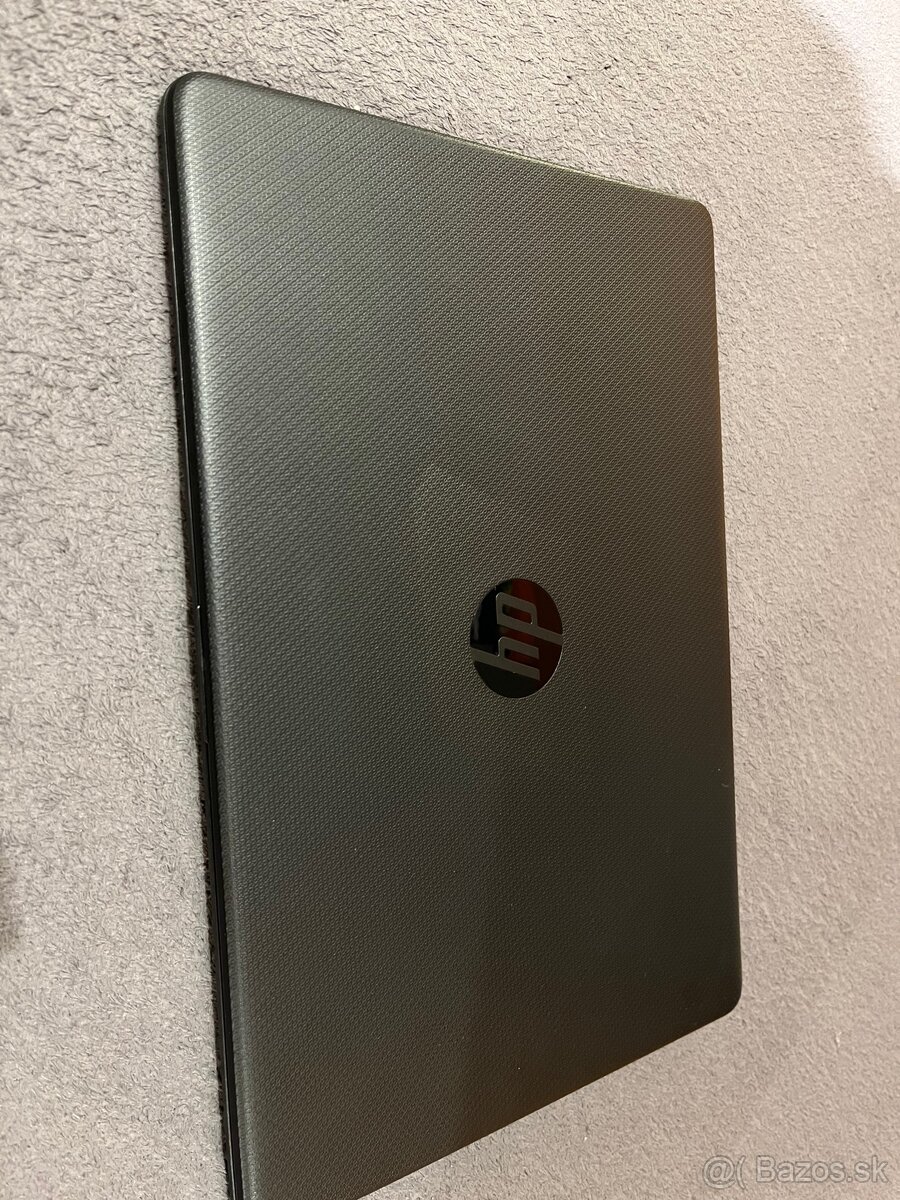 HP 15s AMD Athlon Silver
