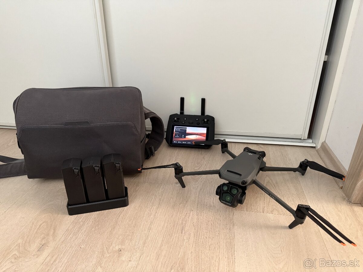 PREDAM/ VYMENIM DJI MAVIC 3 PRO FLY MORE COMBO DJI RC PRO