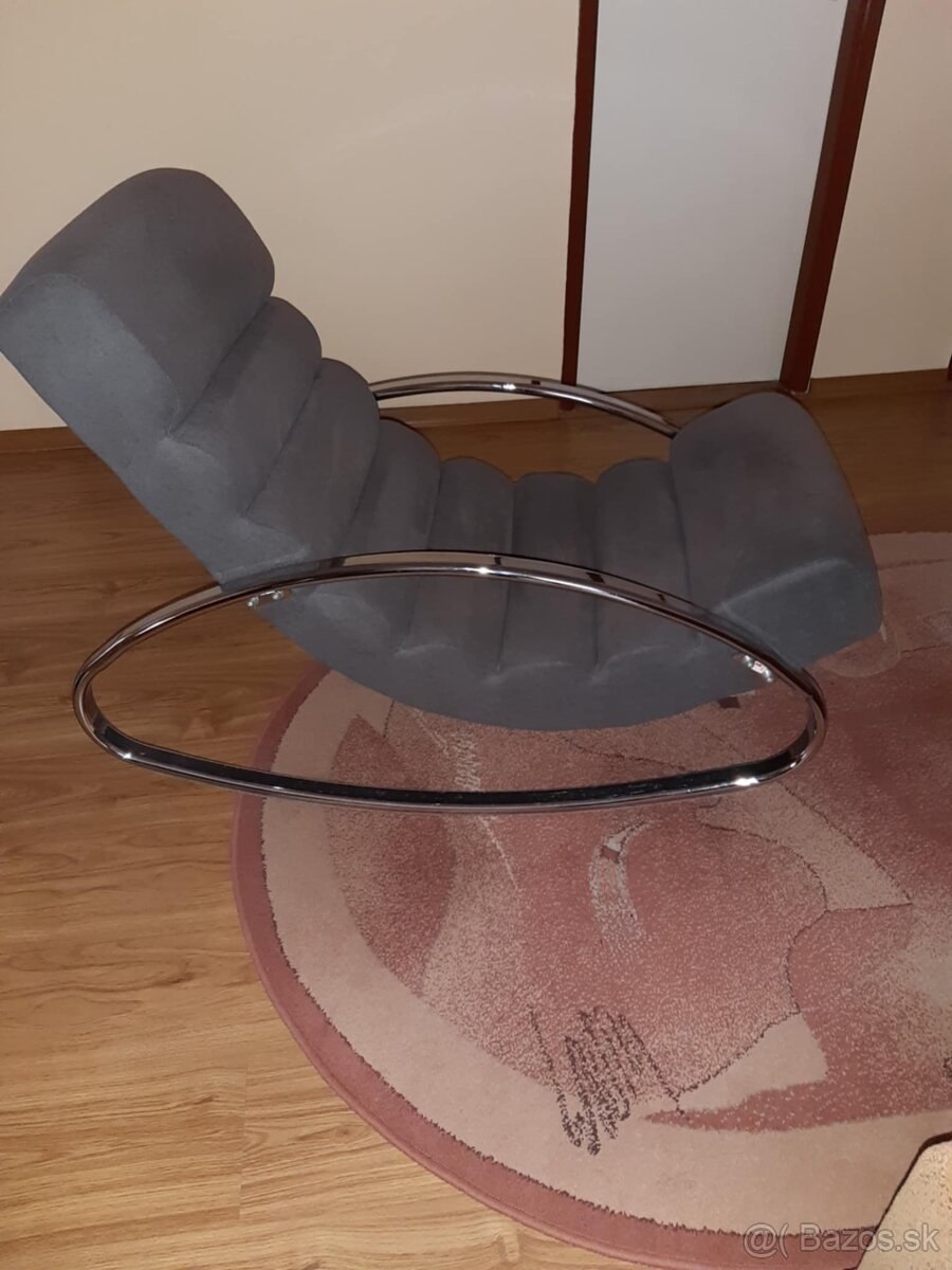 Hojdacie kreslo