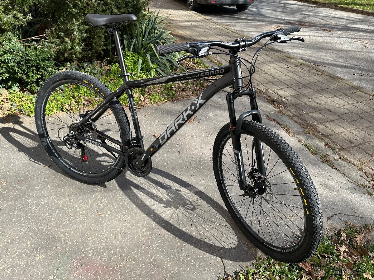 DARK-Hliníkový horský bicykel úplne novy