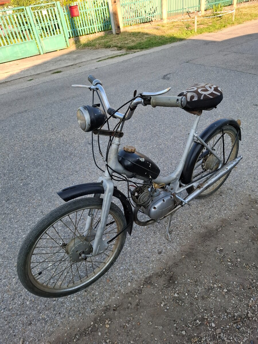 Moped stadion s11