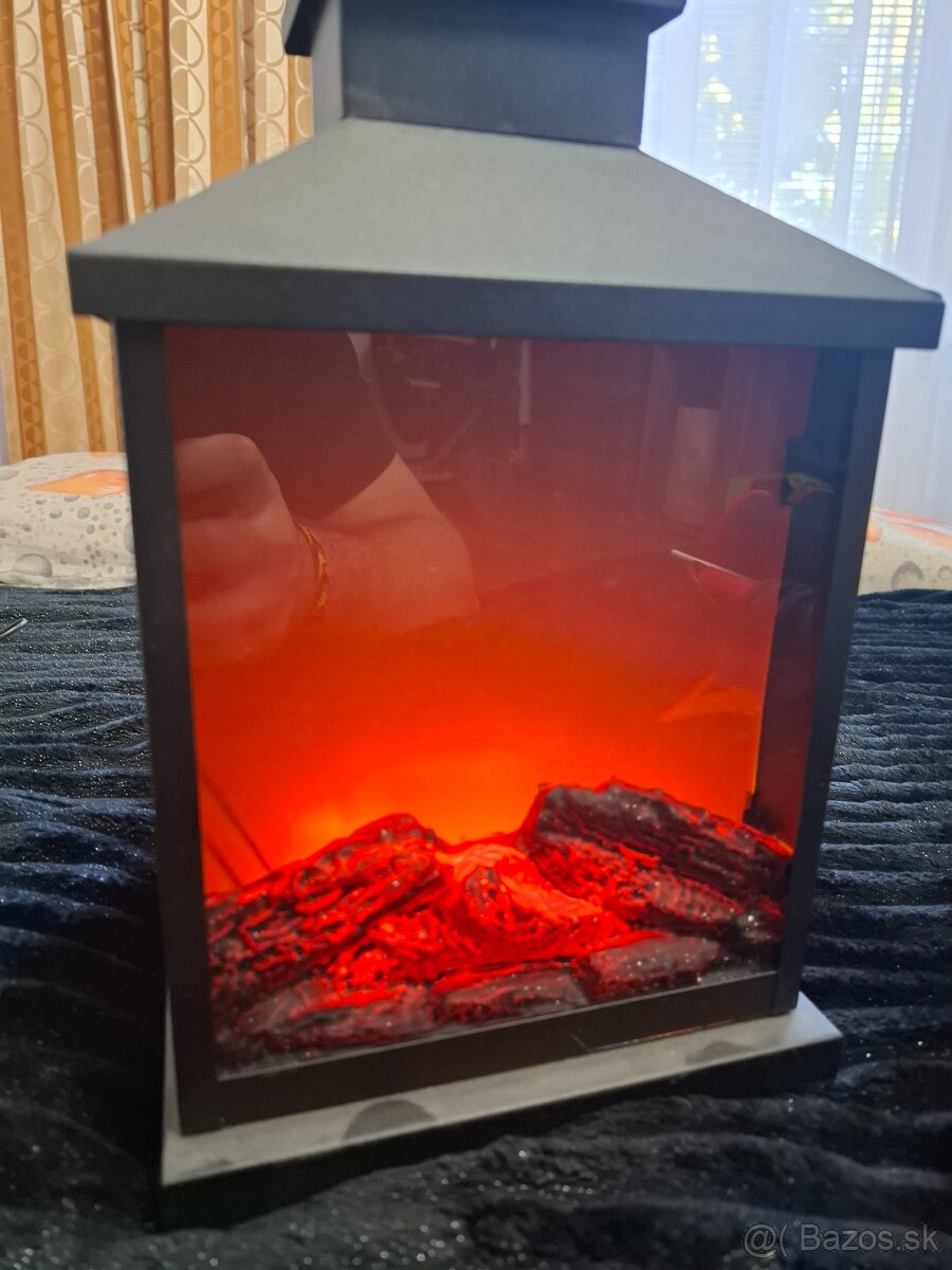 Dekoračná lampa krb