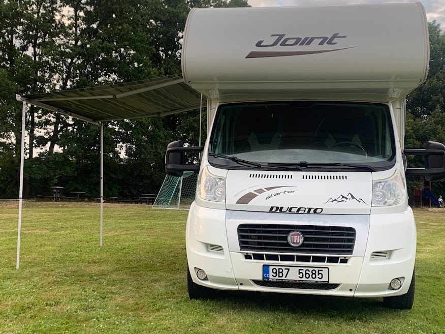 KARAVAN Ideální obytný automobil JOINT 4