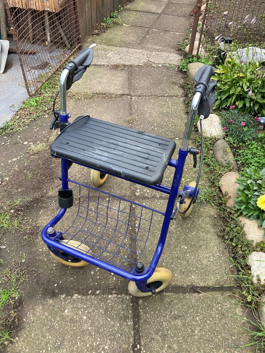 Chodítko pre seniorov