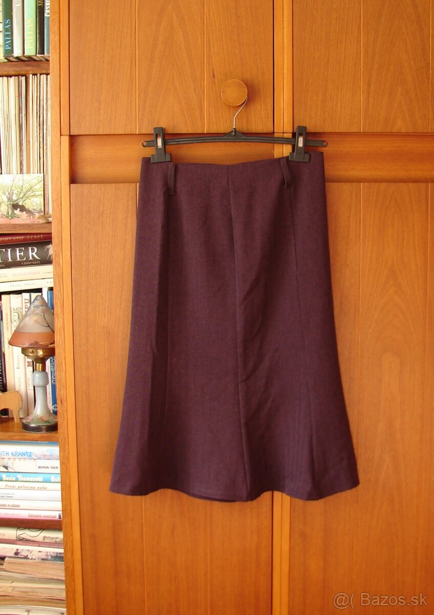 Tmavofialová midisukňa