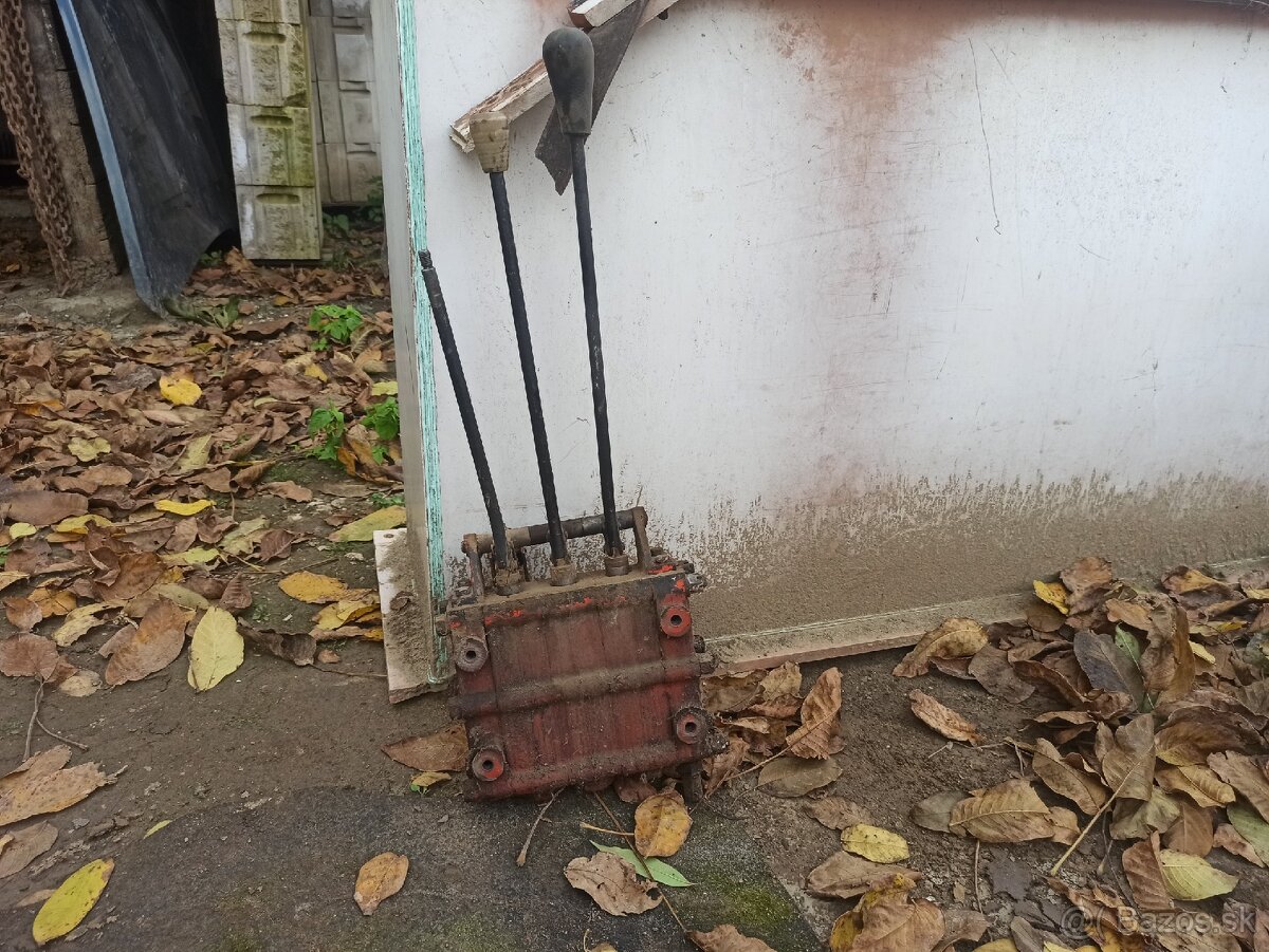 Desta destu dvhm hydraulický rozvádzač