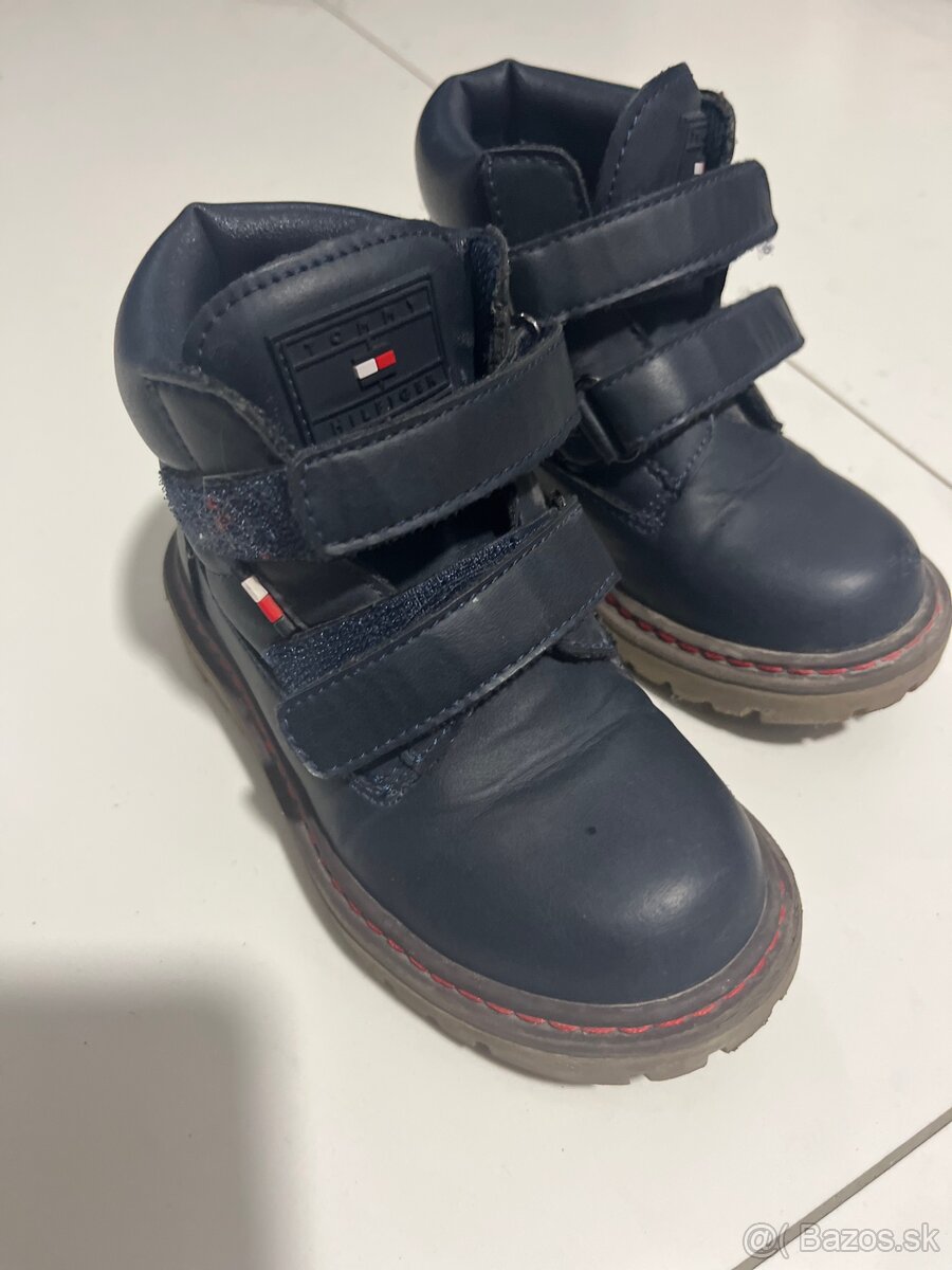 Chlapčenské topánky Tomy Hilfiger, veľkosť 26, super stav.