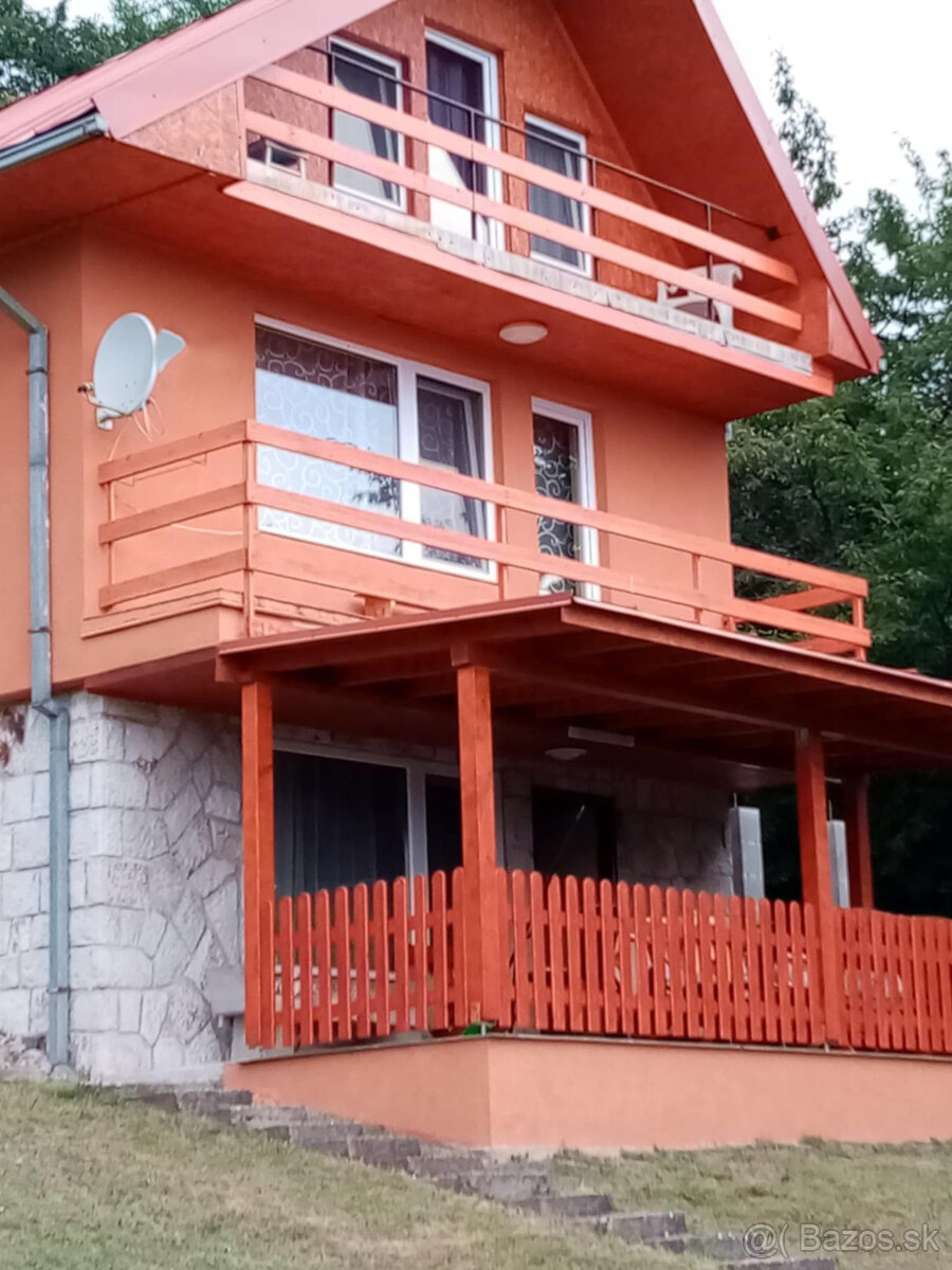 Predám rodinnú chatu v Kaluži - ideálna na relax aj prenájom