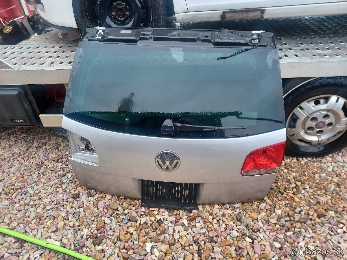 Kufrové dvere VW Touareg 2005