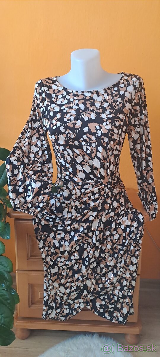 Pekne uplne nove saty F&F vel.XS,S,M.