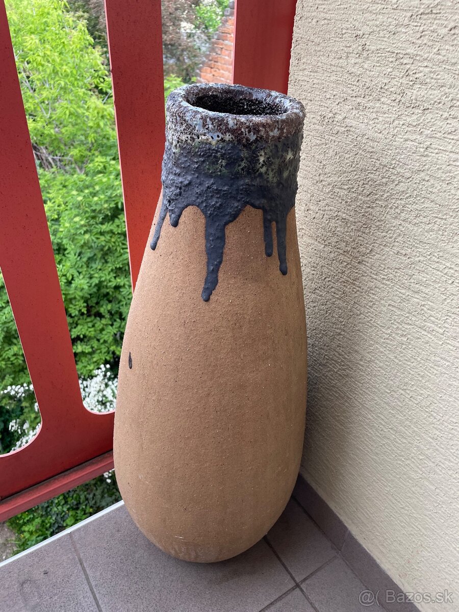 Kameninová váza
