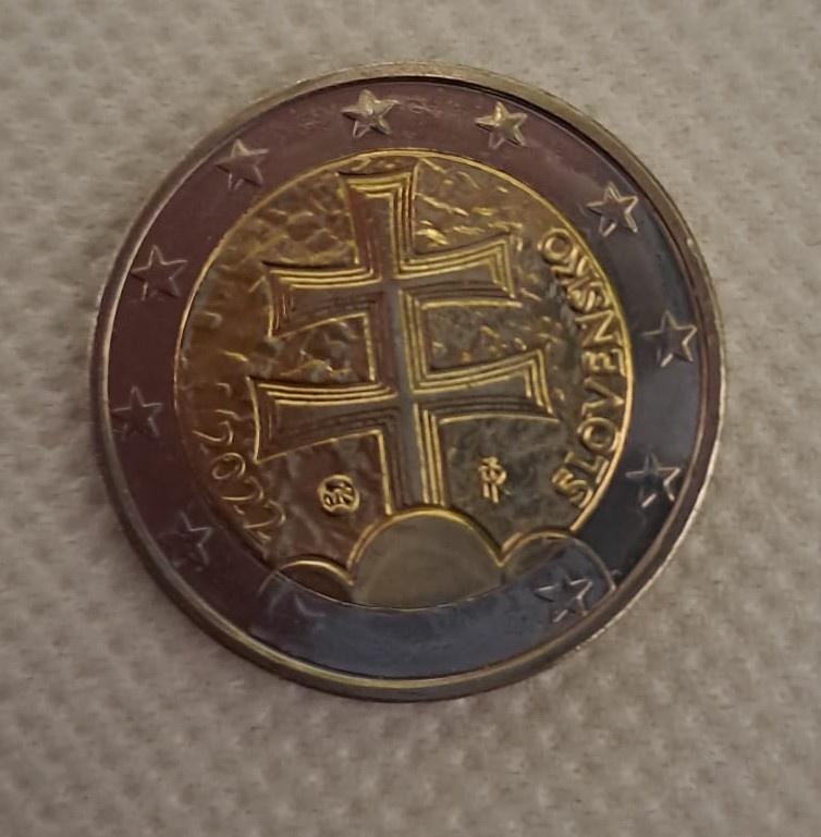 Predám 2€ mincu s chybnou razbou