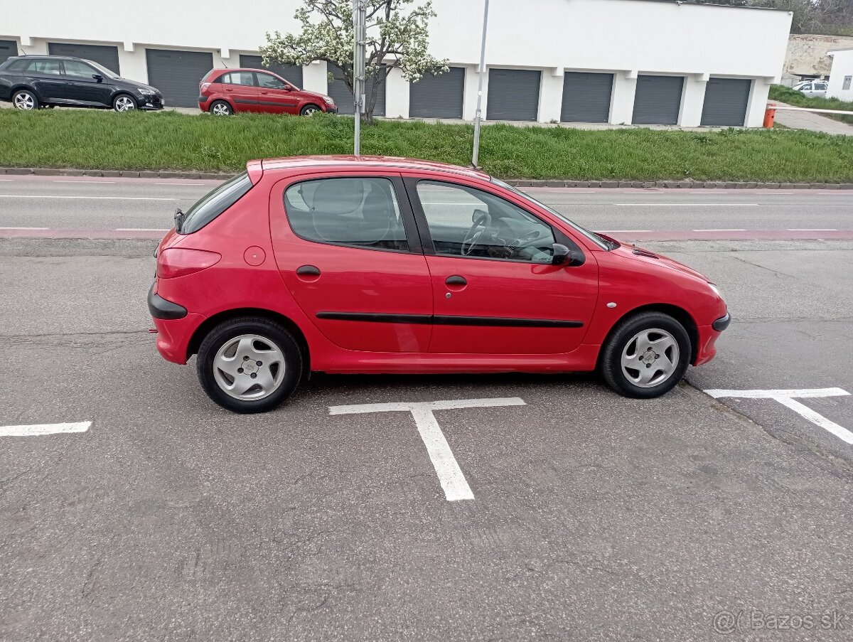 Peugeot 206