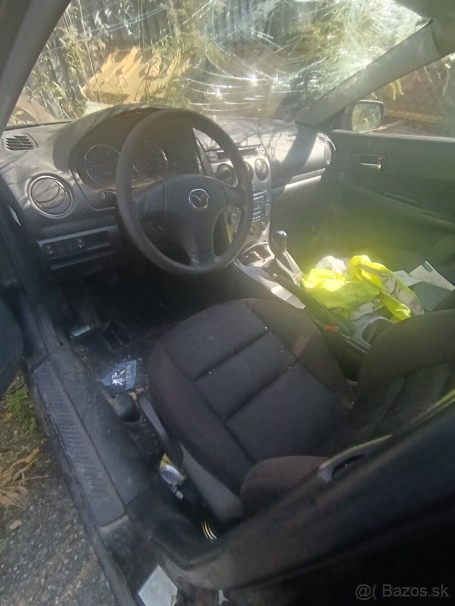 Mazda 6 Sedan benzín po dieloch