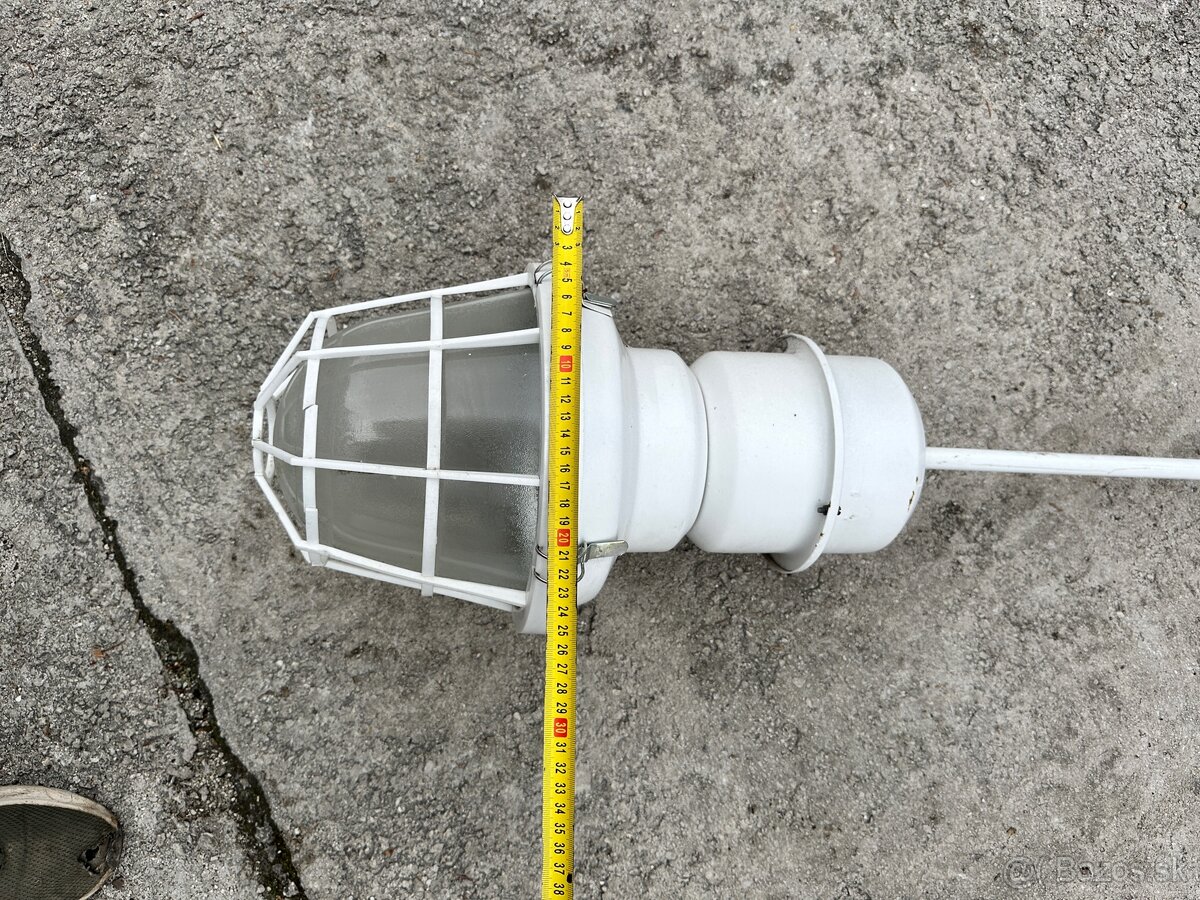 Retro industrialna lampa