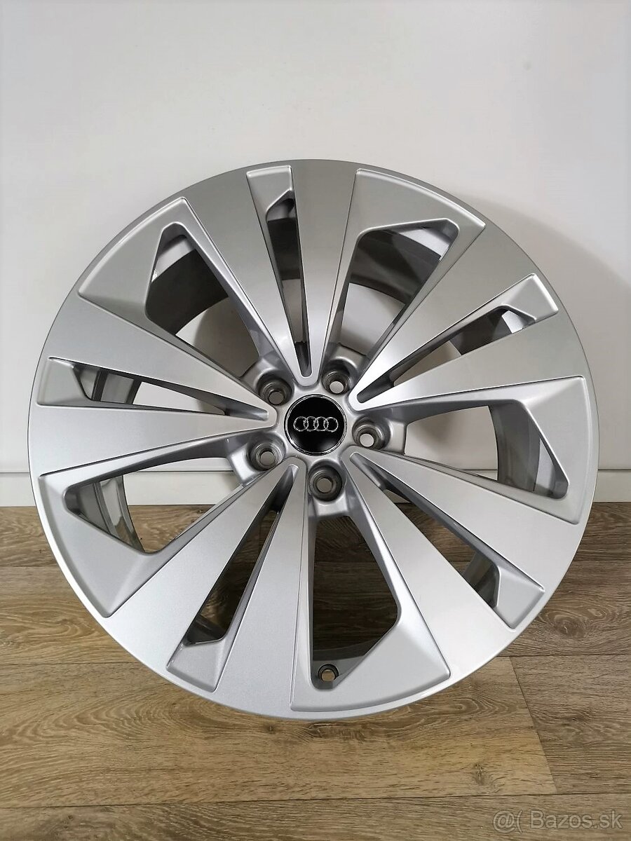 Audi Q8 4M8 orig. ALU disky 5x112 R19