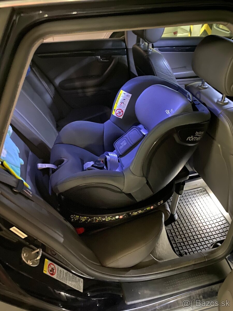 Autosedačka Britax Römer Dualfix 2 R – Storm Grey