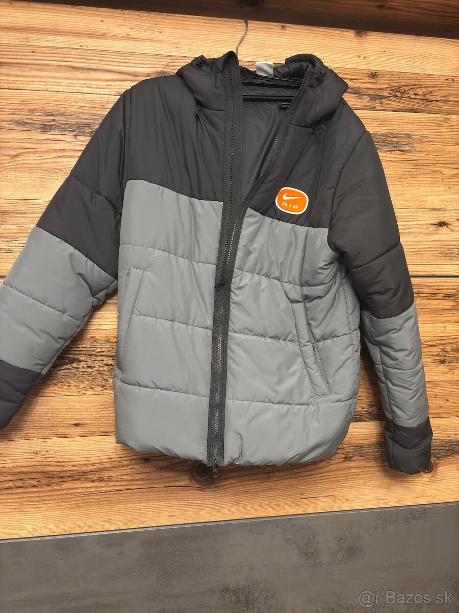 Predám nike kabat