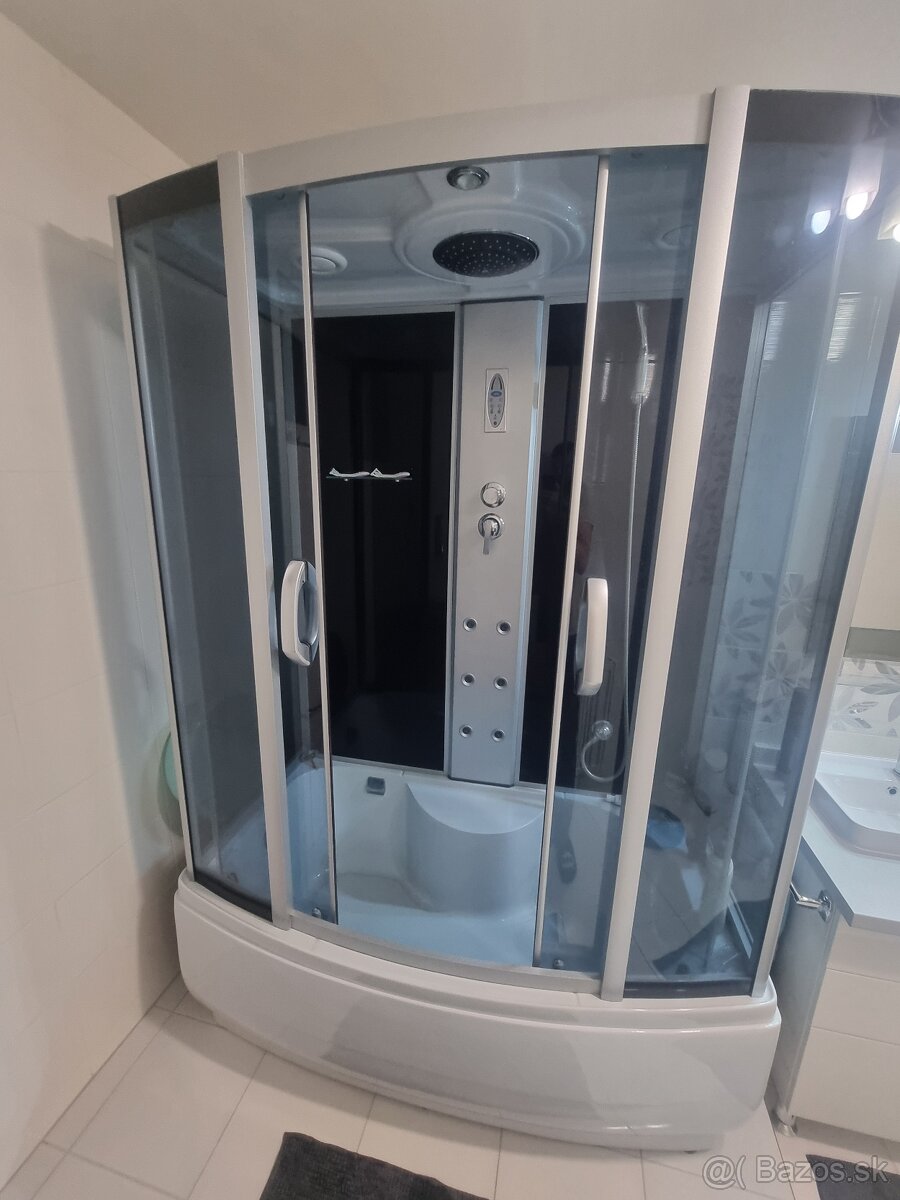 Predam hydromasazny sprchovy box + trisky + radio -