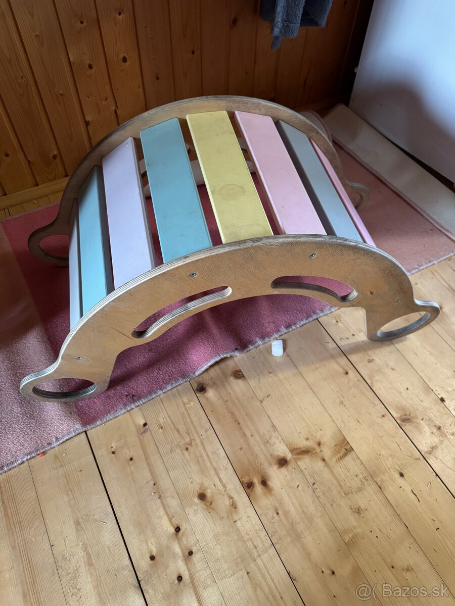 Montessori hojdačka + piklerovej trojuholník