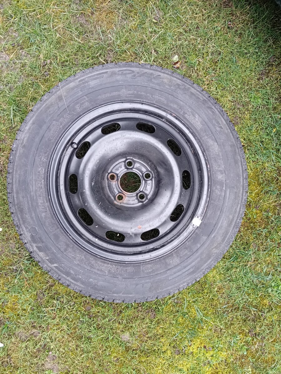 Pneu Michelin 15