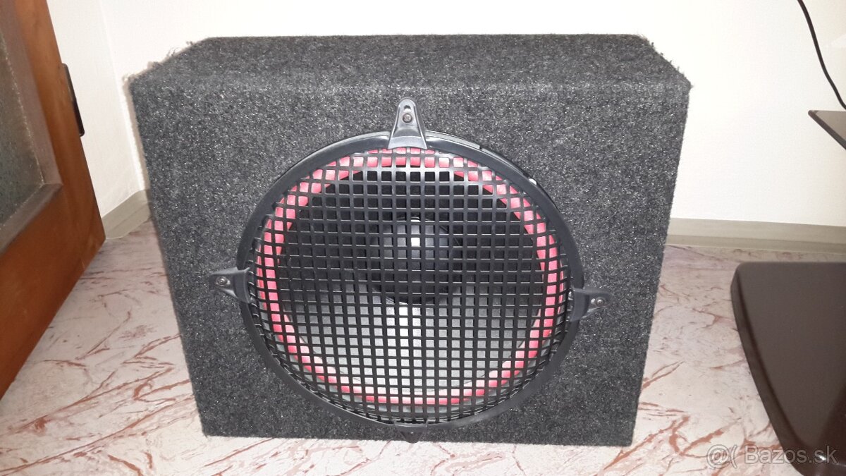 Subwoofer do auta