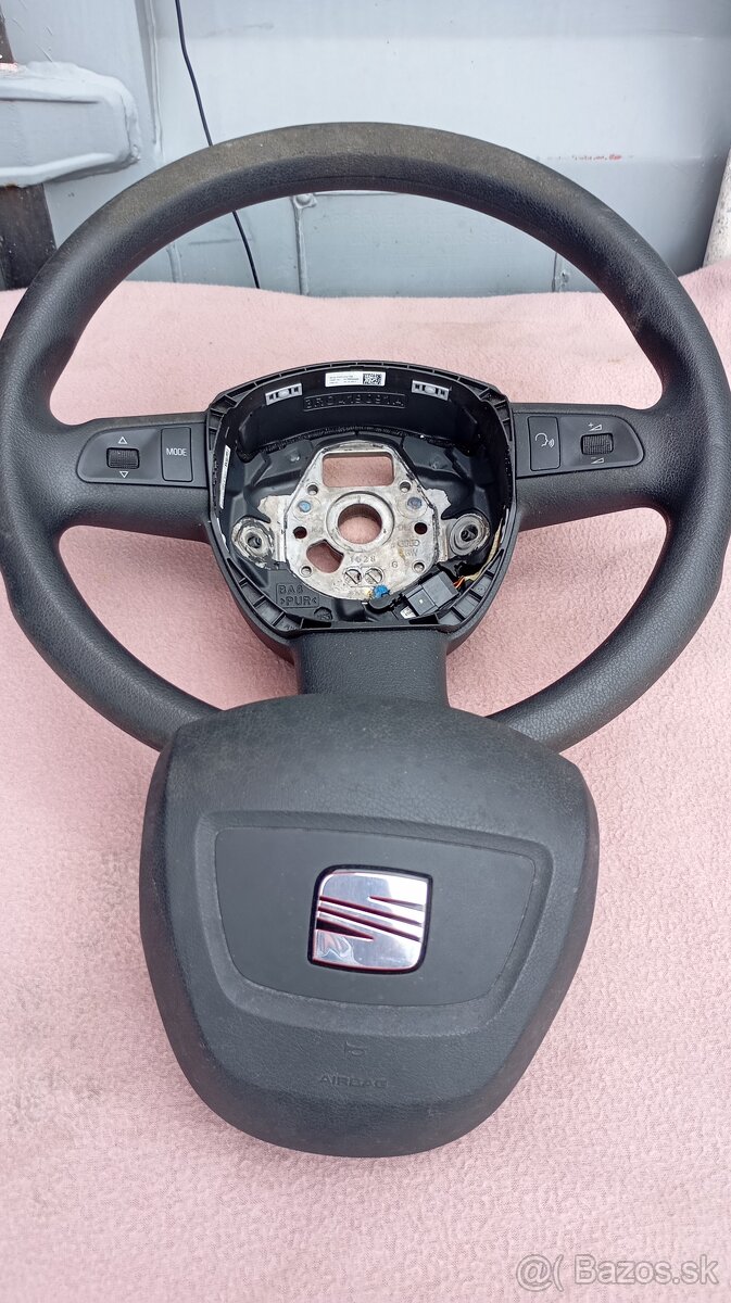 Predám volant multi+airbag Seat Exeo 50€