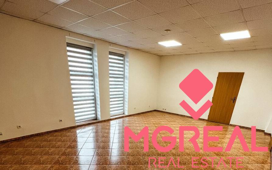 Prenájom kancelárií 36 m2 a 40 m2 v širšom centre  Trnavy