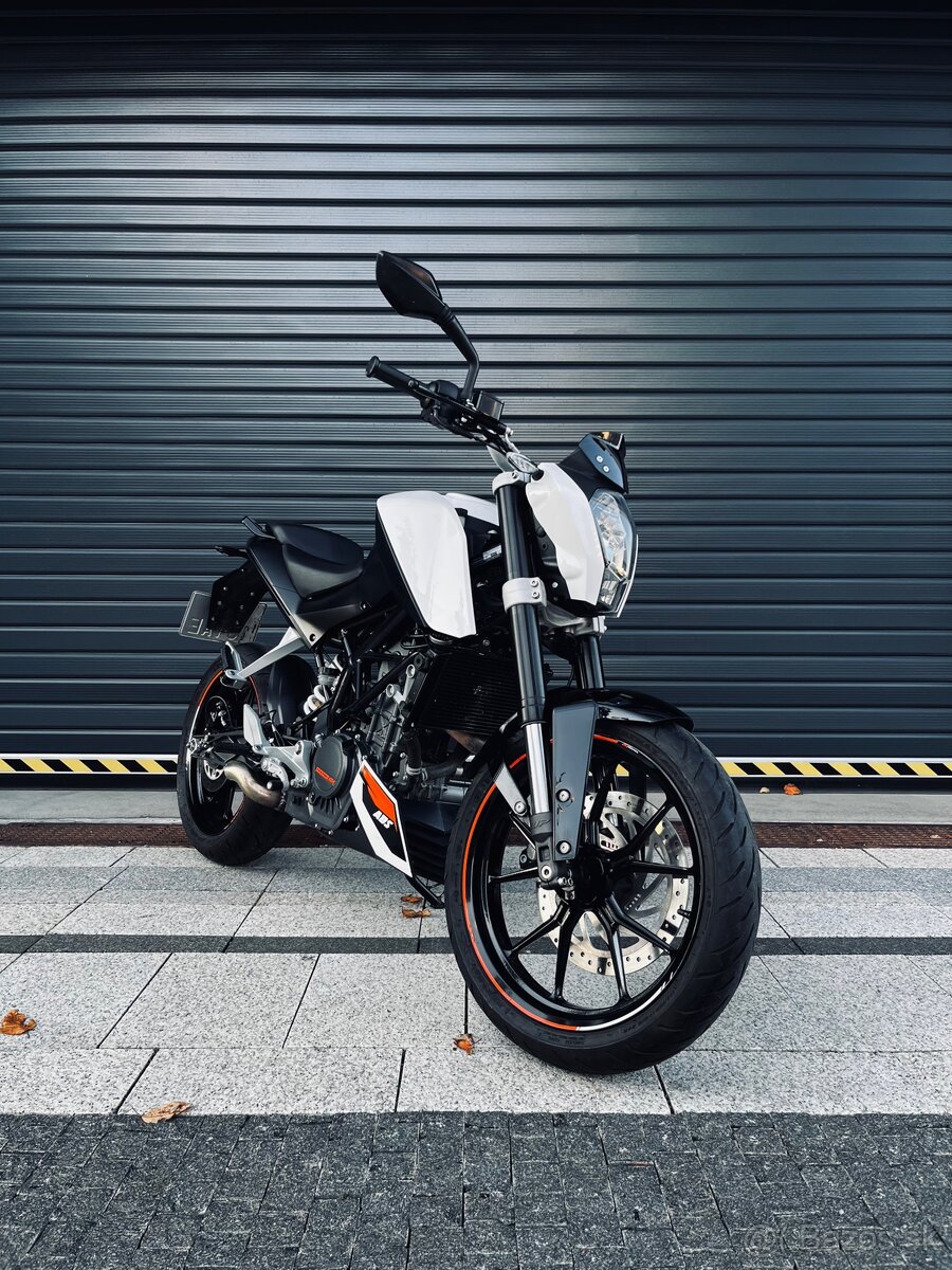 KTM DUKE 200 2014 A2