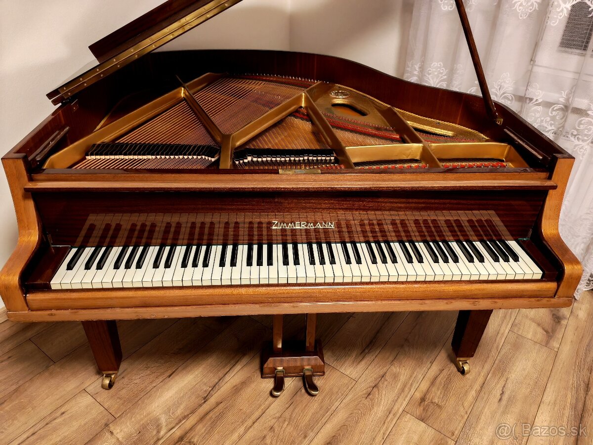 Nepremeškajte Najmenšie klavírne krídlo