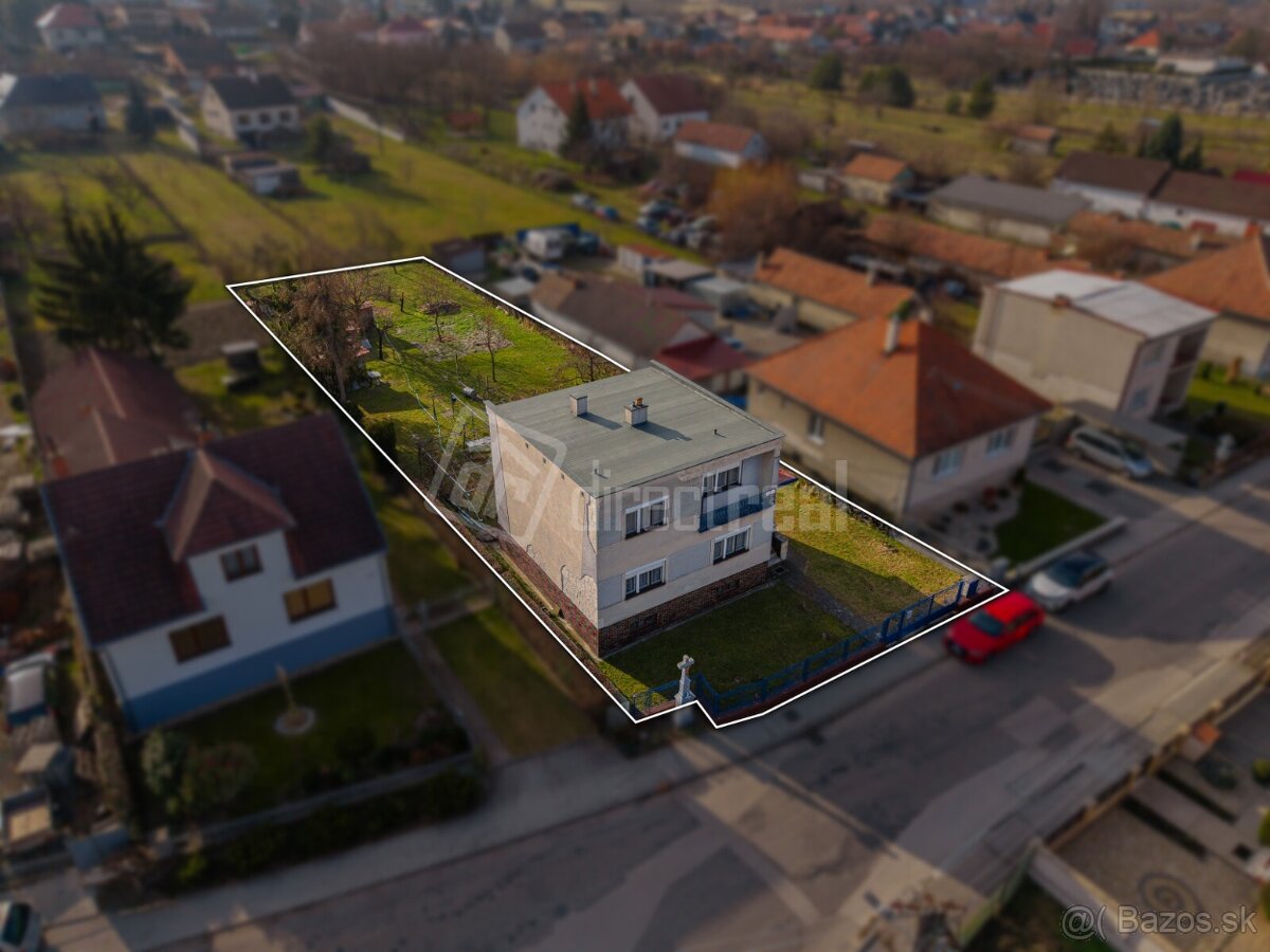 Rodinný dom na veľkom pozemku v Borskom Mikuláši