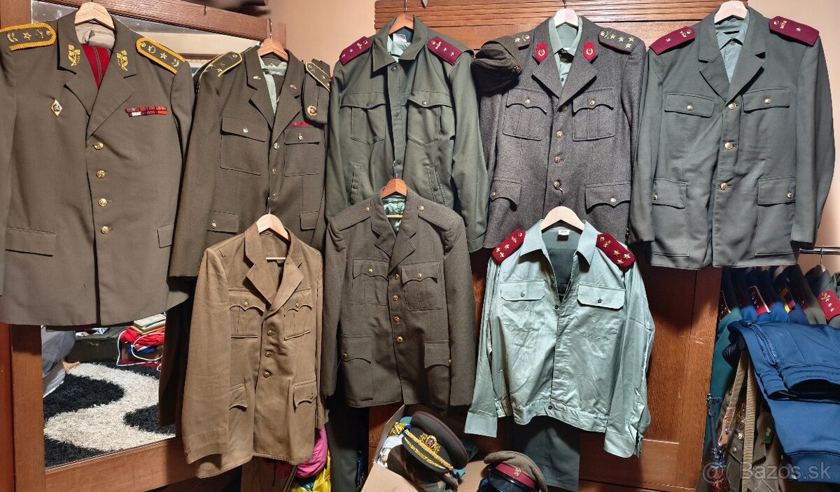 Československé uniformy vojenske policajne