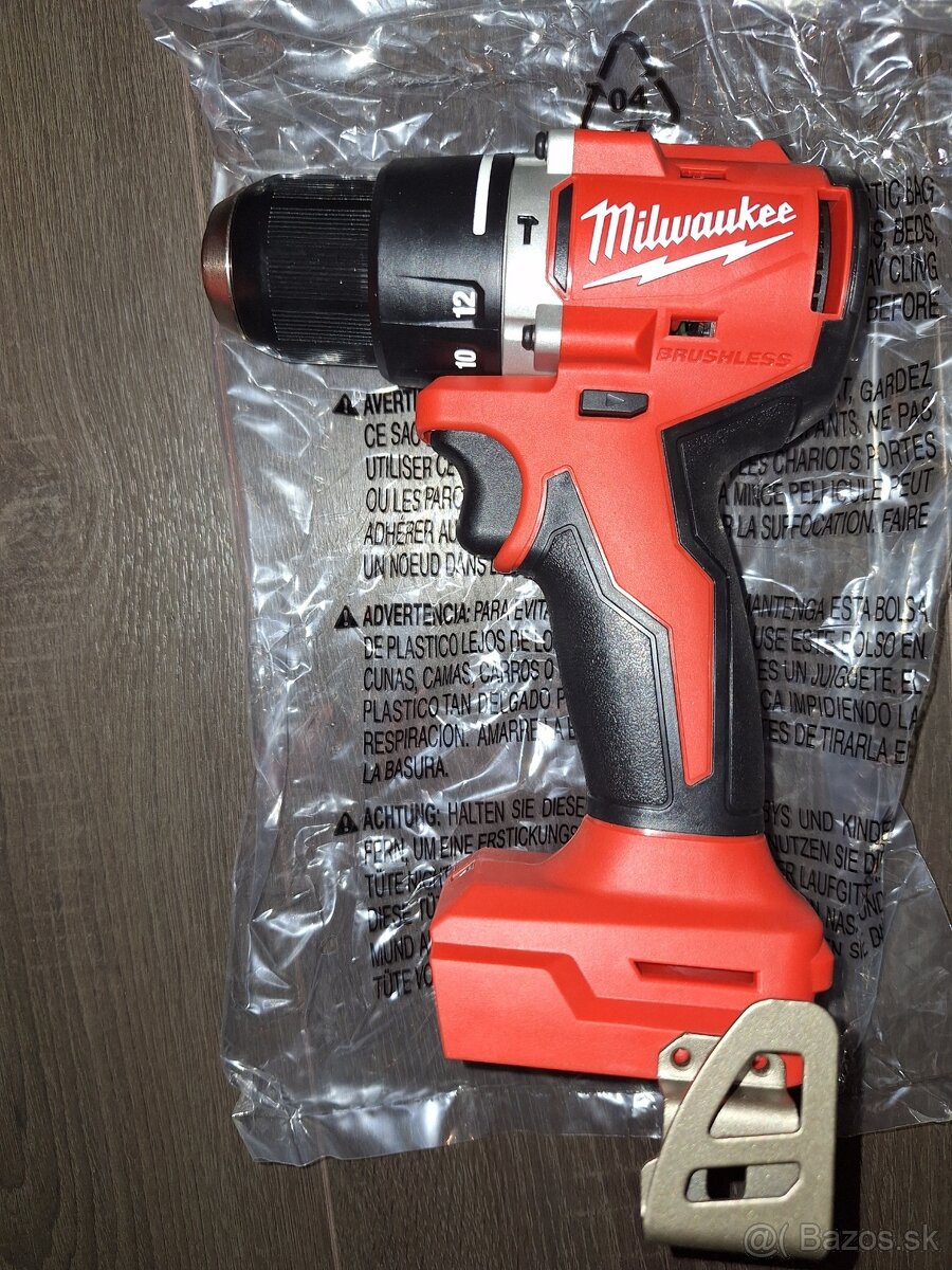 AKU priklepovy skrutkovac Milwaukee M18BLPDRC