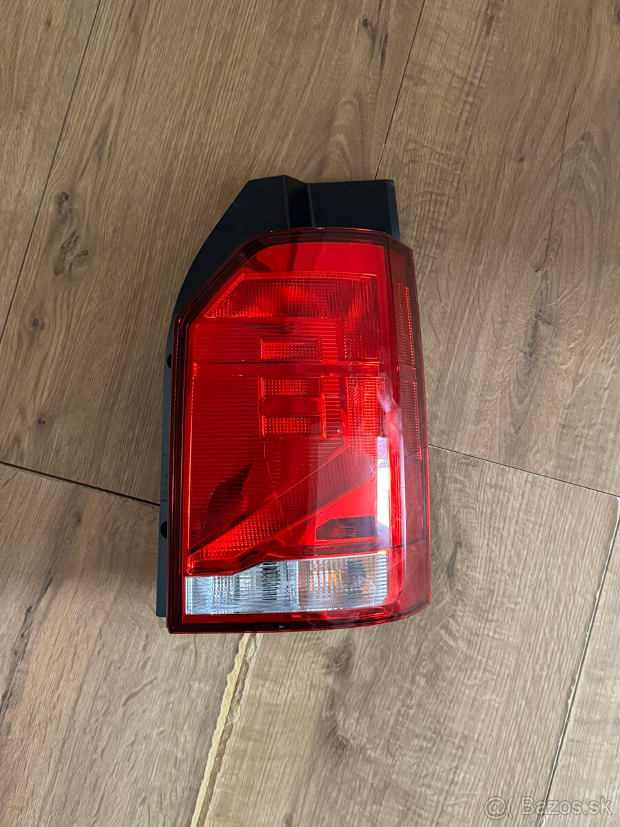 vw t6 zadné svetlo