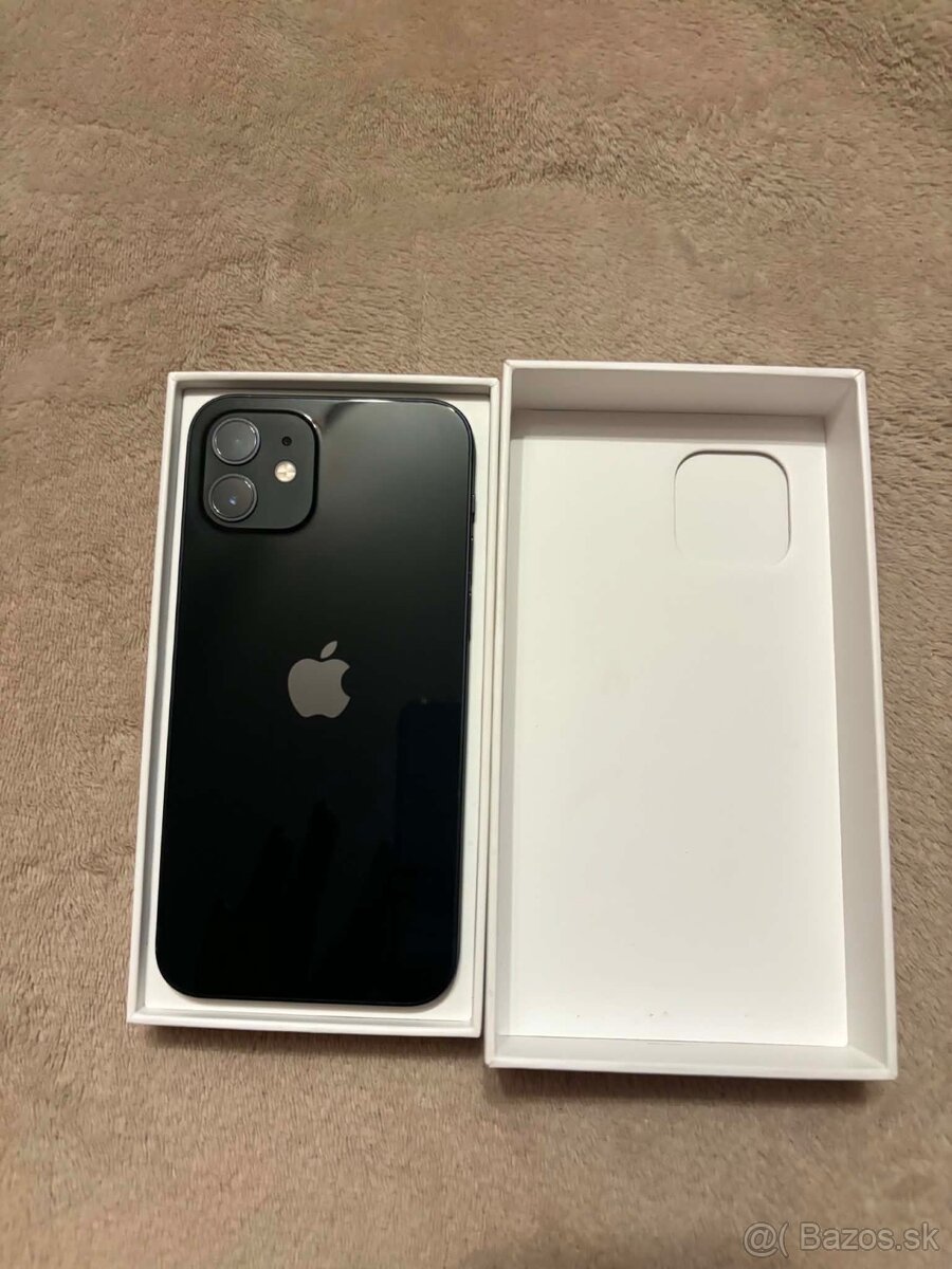 Apple iPhone 12 čierny